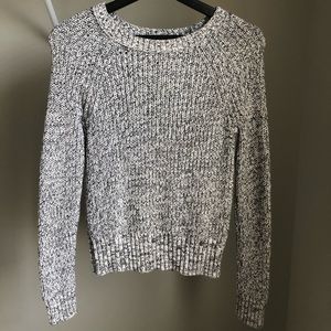 American Eagle grey cozy crew neck sweater